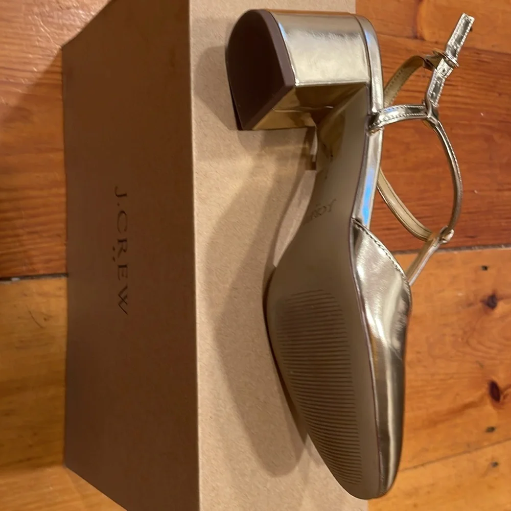 Shoe J Crew Ankle T- Strap Heel Gold NIB NEW size 9 1/2 - Picture 9 of 15